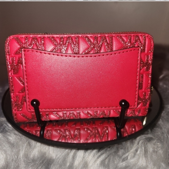 NWT Michael Kors Monogram Zip Around Wallet - Picture 4 of 5